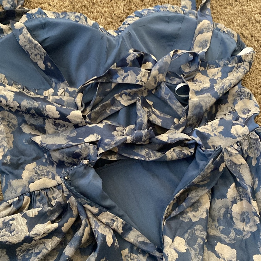 Lulu's | NWT Blue and White Sweetheart Midi Sundress - Picture 11 of 11